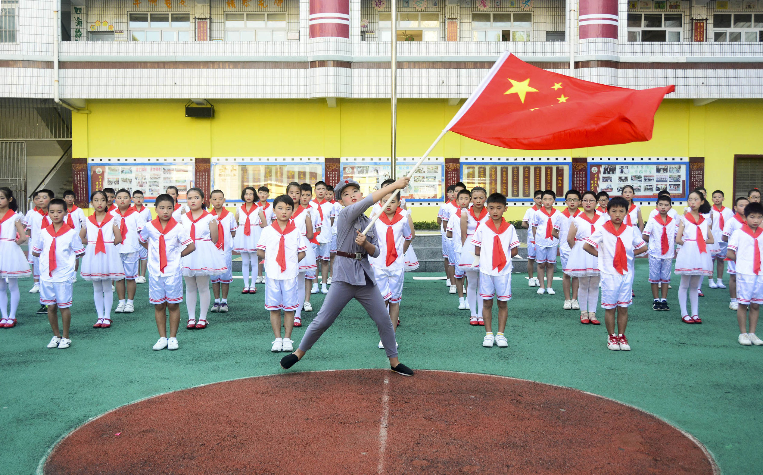 三小学校升旗仪式,城区三小升旗仪式正规视频完整版