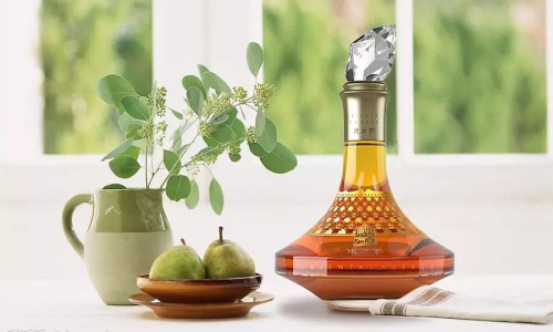 名老中医桑葚酒的功效与作用,桑葚鲜果酒的功效