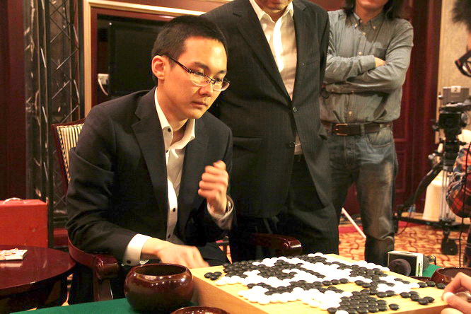 阿尔法狗对围棋毁灭性打击,阿尔法狗与职业棋手的经典对决