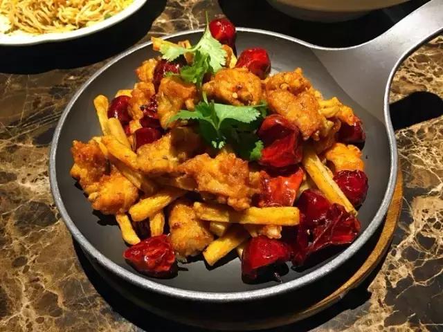 郑州小吃美食推荐店排名榜前十,郑州新东区小吃美食攻略