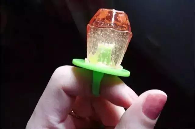 那些怀旧年代的零食,盘点儿时吃过的33种怀旧零食