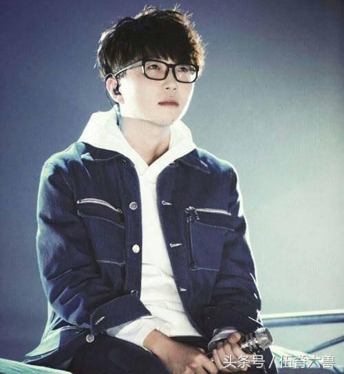 被薛之谦夸的新歌曲,毛不易第一次唱消愁让薛之谦惊讶