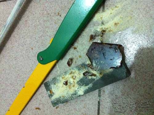 琥珀假原石的鉴别方法,琥珀蜜蜡造假材料