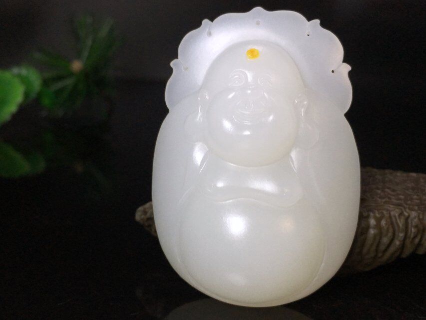 仿汉白玉和仿和田玉哪个好些,一般用什么东西仿和田玉