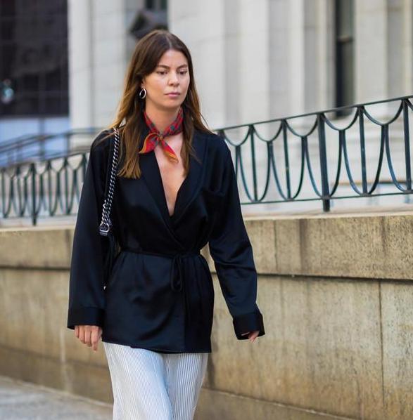 早秋复古又时髦的日常搭配,又酷又飒的早秋搭配