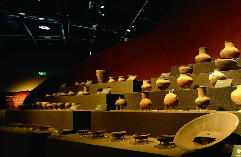 买了古玩就去找人鉴定,买古玩发现赝品