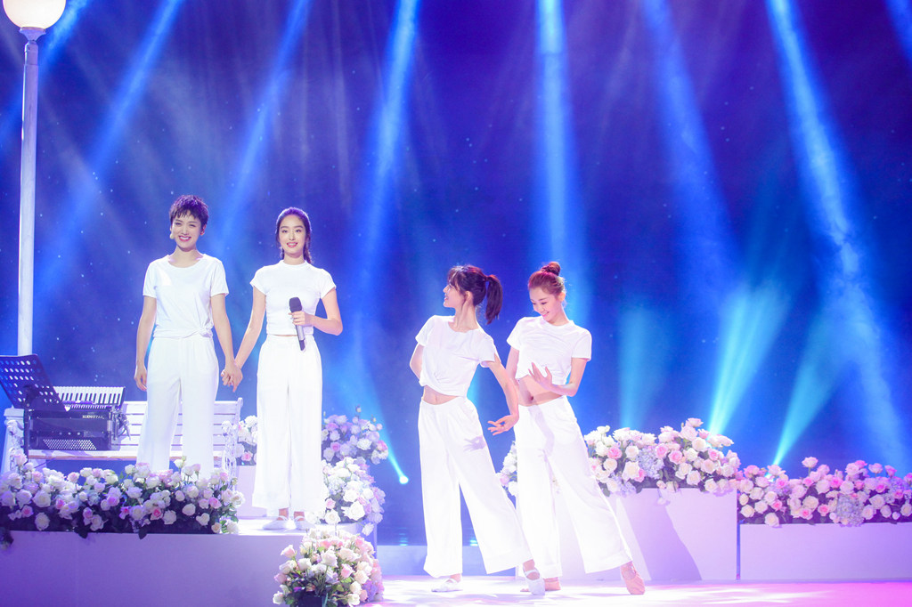 李子峰何炅,何炅李晓峰快乐大本营