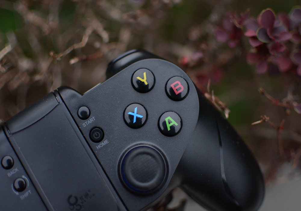 北通p1手柄测试,王者光荣双按键手柄一键连招神器