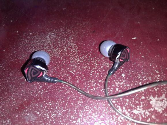 音质好的500元左右的耳机推荐,500左右的头戴式音乐耳机性价比高