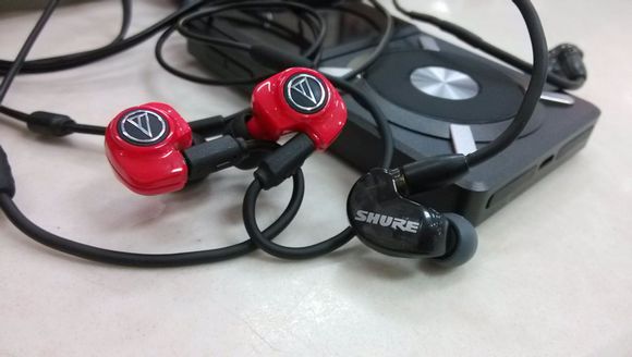 音质好的500元左右的耳机推荐,500左右的头戴式音乐耳机性价比高