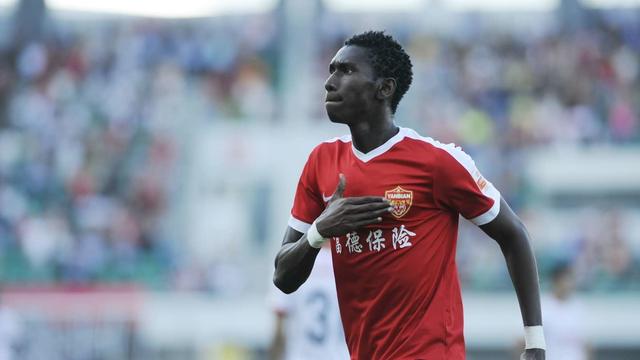 中超黑人哪家强？冈比亚C罗11球惊艳中超，天津外援0进球却狂炫富