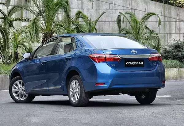 帝豪gl和卡罗拉选哪个好,卡罗拉和吉利帝豪gl