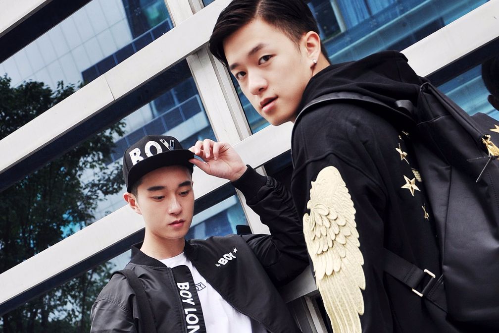 重庆时尚之北街拍，献上男士秋冬潮流单品选购指南