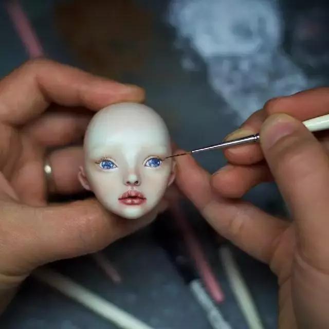 李晨花200万买的求婚娃娃，到底什么来头？