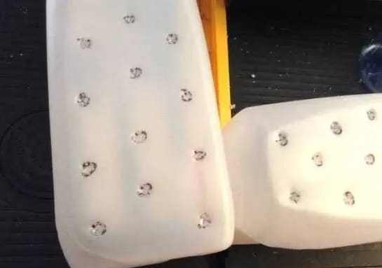 用塑料瓶自制植物自动浇水器,花盆土干了自动浇水器