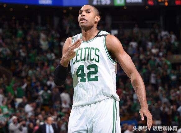 c罗和梅西的工资谁最高,梅西和c罗历年年薪一览表