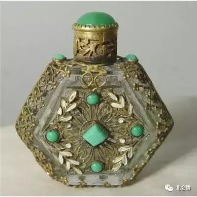 香水是优雅女性必需品,让女人更有魅力的香水