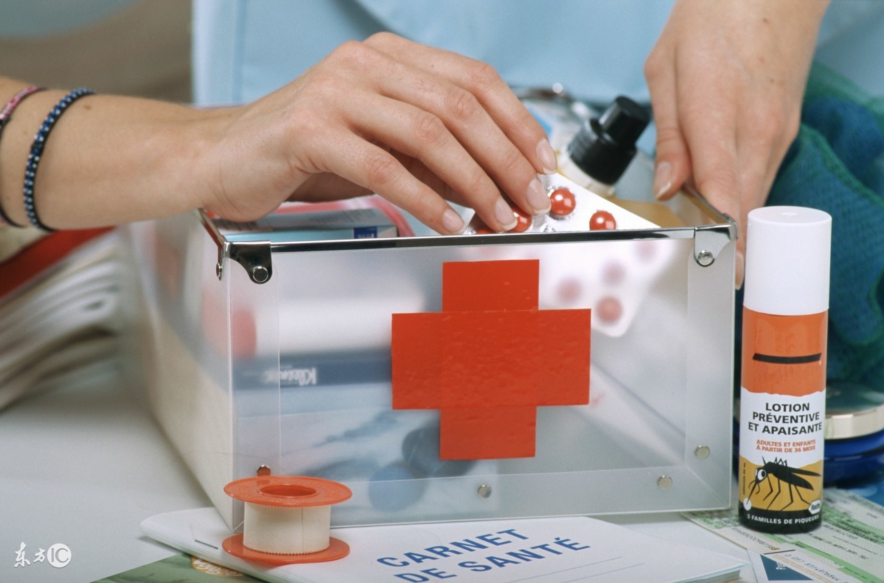 从来都没有整顿过得药箱，在里面发现了这个