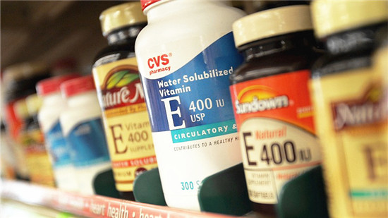 从来都没有整顿过得药箱，在里面发现了这个