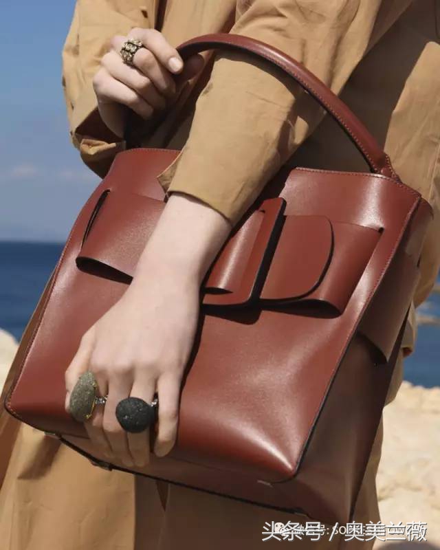 不想背双肩包推荐,不背高档包背什么包好