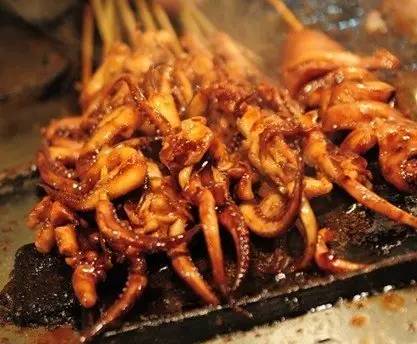 青岛有好吃不辣的饭店,青岛有什么好的自助海鲜餐厅