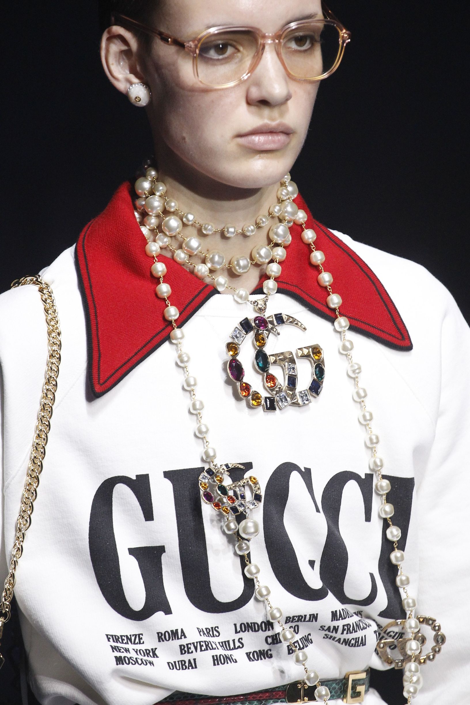 米兰时装周gucci直播外场,米兰时装周gucci三叶草