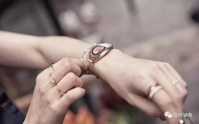 职场如战场提升自己,职场如战场看职场女性如何逆袭