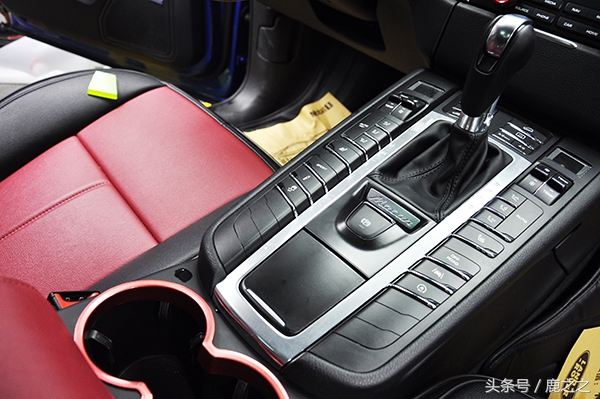 保时捷迈卡隐形车衣,保时捷贴什么隐形车衣