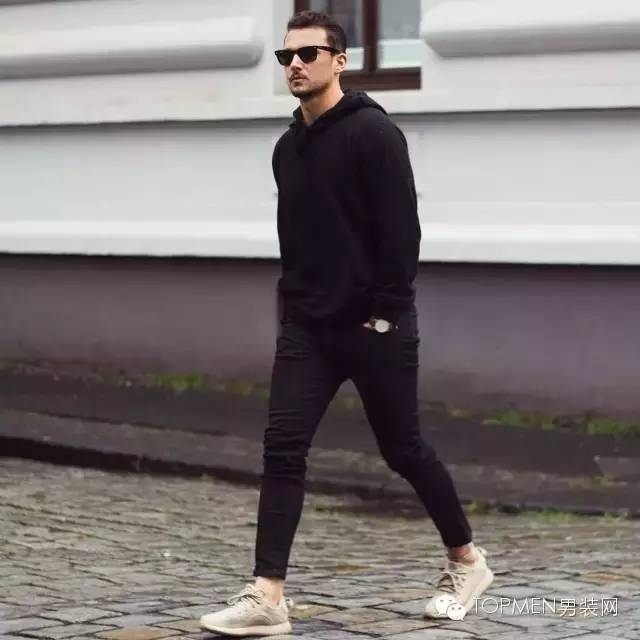 管你花枝招展，我却独爱黑白