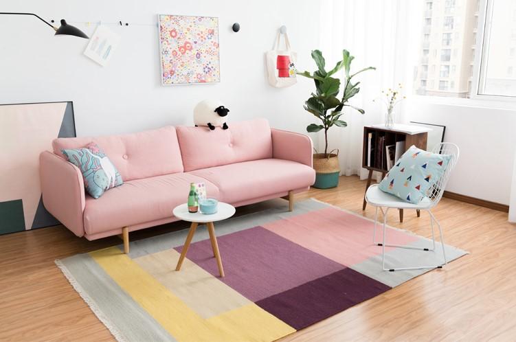 以秋色偎暖意，擅用理论饰潮家