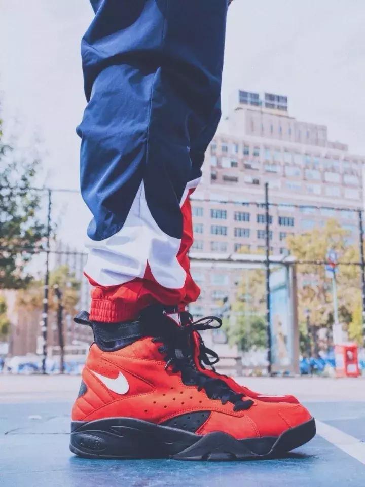 你还在说篮球鞋不够潮？皮二爷表示不服！