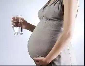 想要产后恢复快又好，把握“黄金48小时