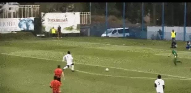 2022法甲妖人前锋,奥古斯丁鲁贝托远射