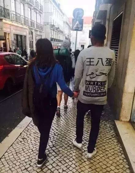 歪果仁都在笑你！不懂千万别穿上身的SloganTee！