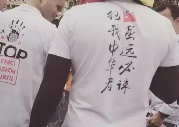 歪果仁都在笑你！不懂千万别穿上身的SloganTee！