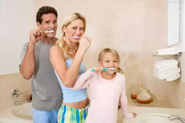 牙缝越来越大是什么原因引起的,婴儿牙齿稀疏牙缝大是什么原因