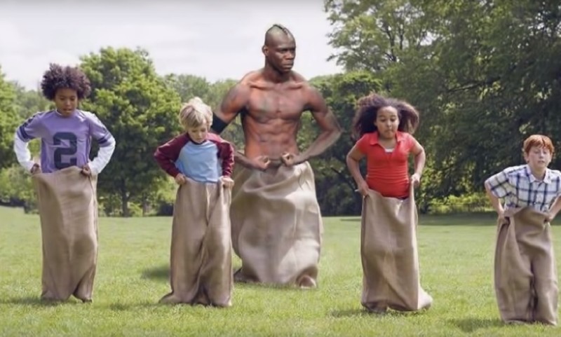 不信你不笑搞笑片段,不信你不笑国外搞笑视频集锦