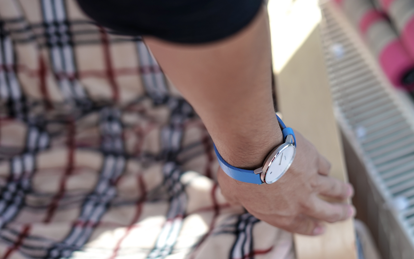 苹果手表更好还是太空人手表更好,苹果智能表值得买吗