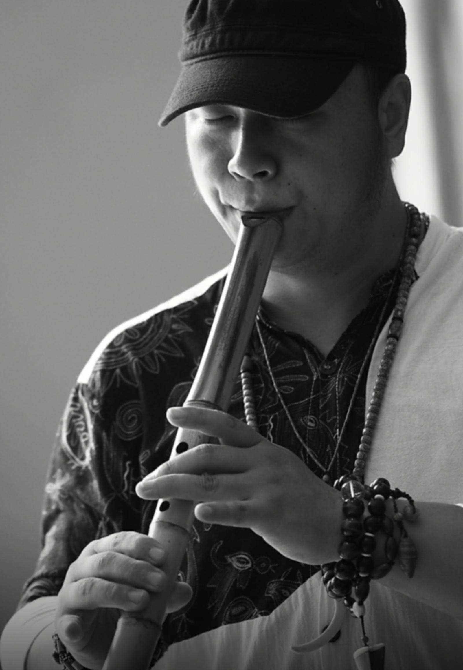 「友」卫星：笛箫、尺八和酒