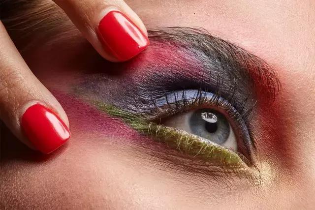 有没有不对皮肤导致负担的彩妆,哪个牌子的彩妆对脸没有伤害