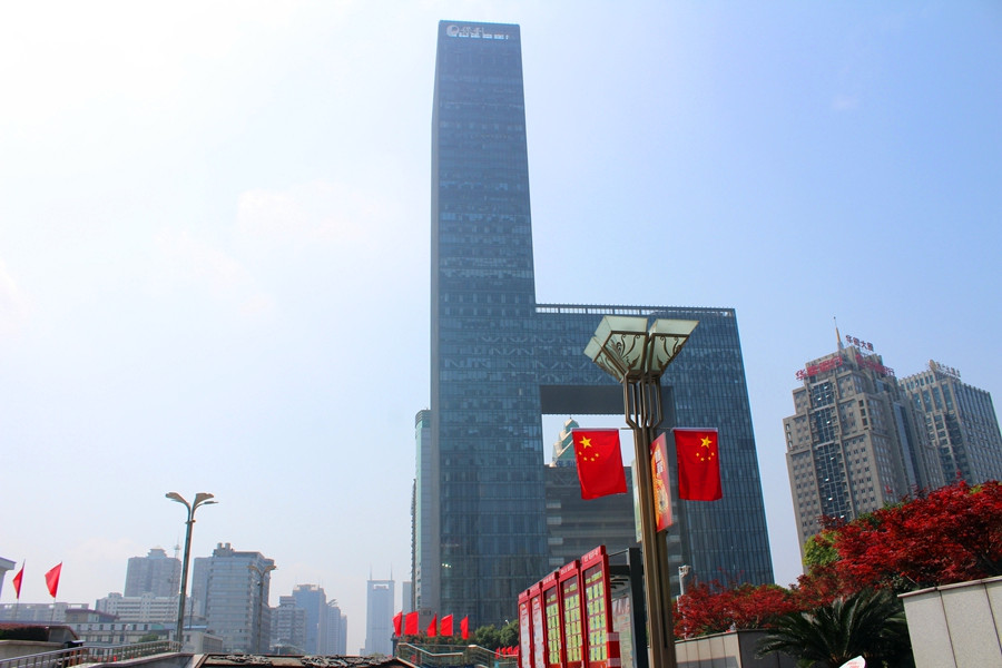 广场喜迎国庆节,广场盛装迎国庆节