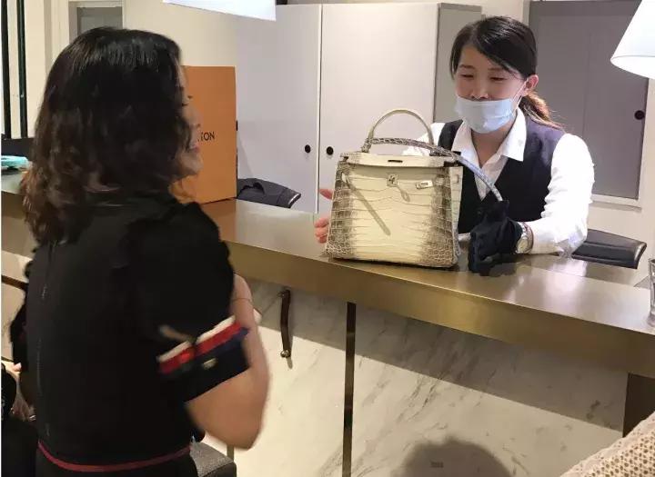 纳斯达克和寺库的关系,寺库奢侈品平台属于什么公司