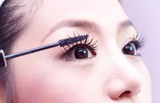 有没有不对皮肤导致负担的彩妆,哪个牌子的彩妆对脸没有伤害