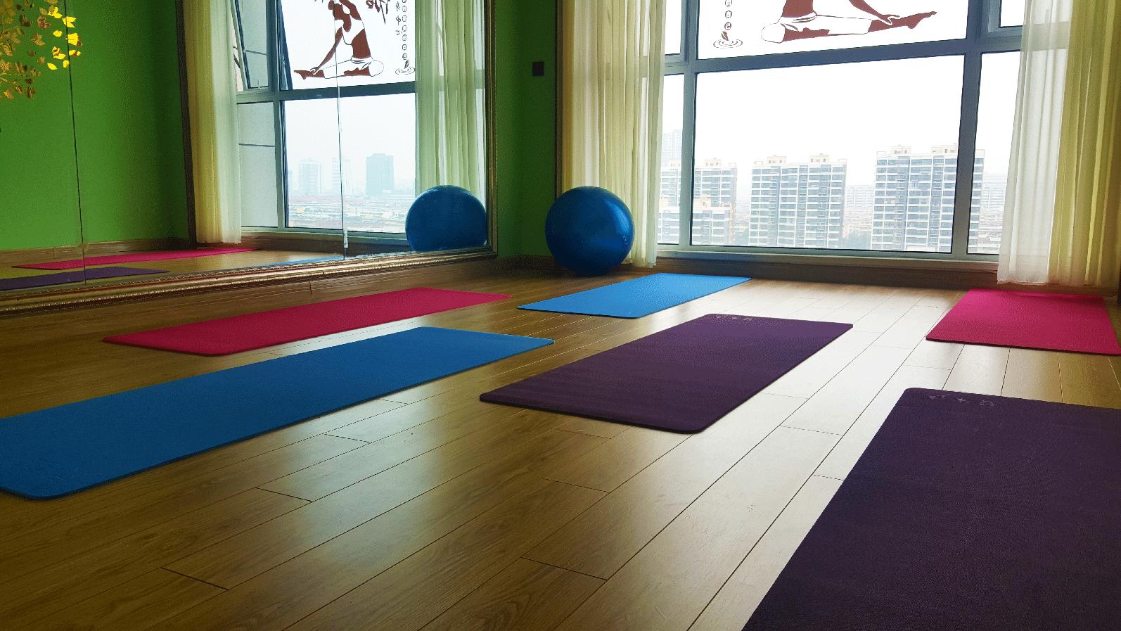 济宁馨月阁国际母婴会所为您科普：孕妇前三个月要注意什么？