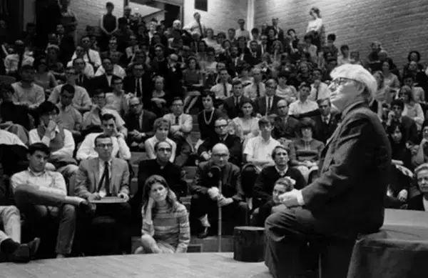 看电影真能学外语吗,学设计该看的电影