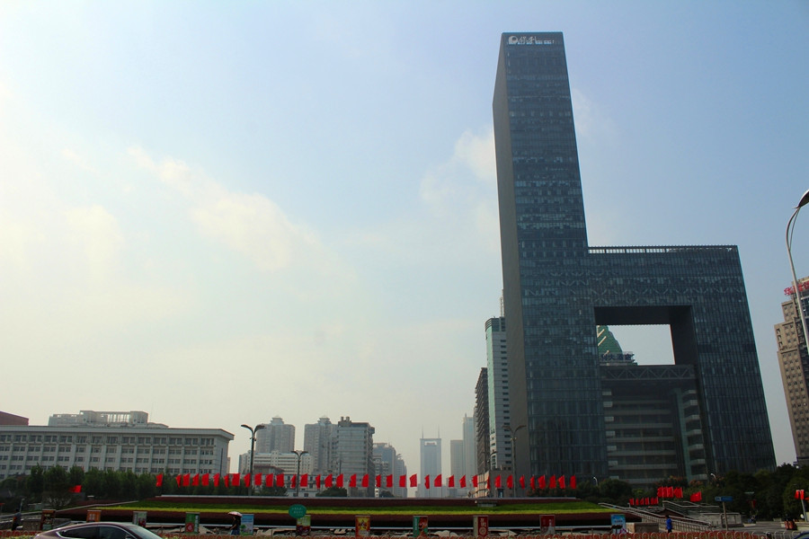 广场喜迎国庆节,广场盛装迎国庆节