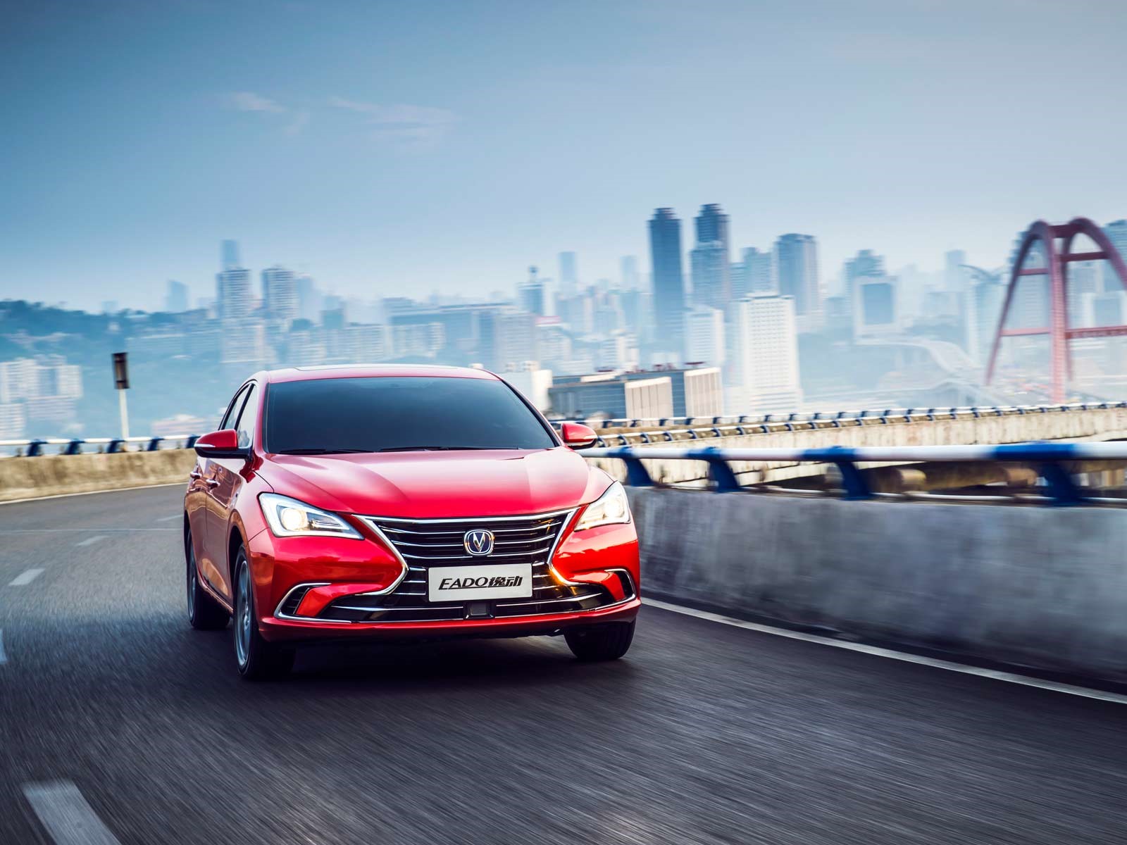 吉利新远景新车油耗越开越费油,五六万的车吉利新远景怎么样