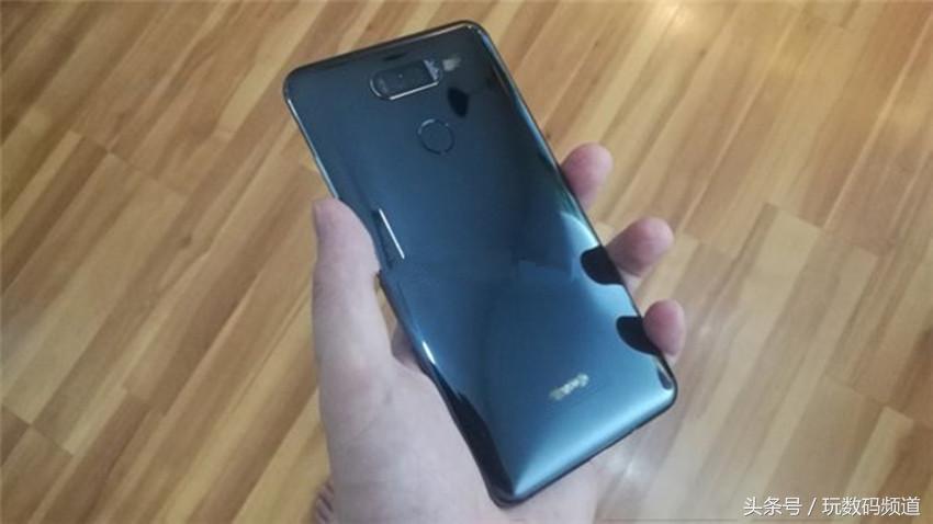 老罗坚果pro发布现场,老罗坚果pro发布完整版