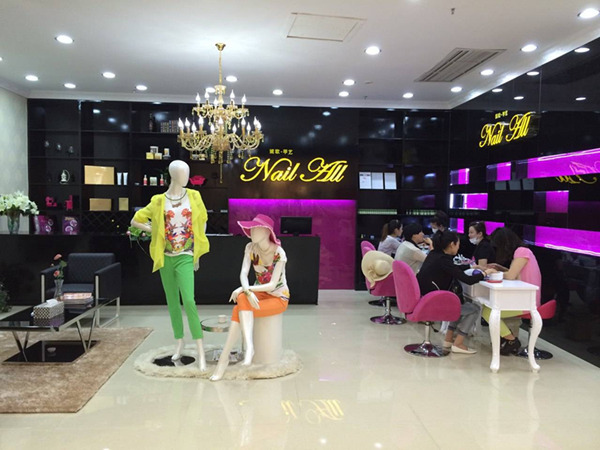 开美甲店赚钱吗利润高吗,上海美甲店利润多少