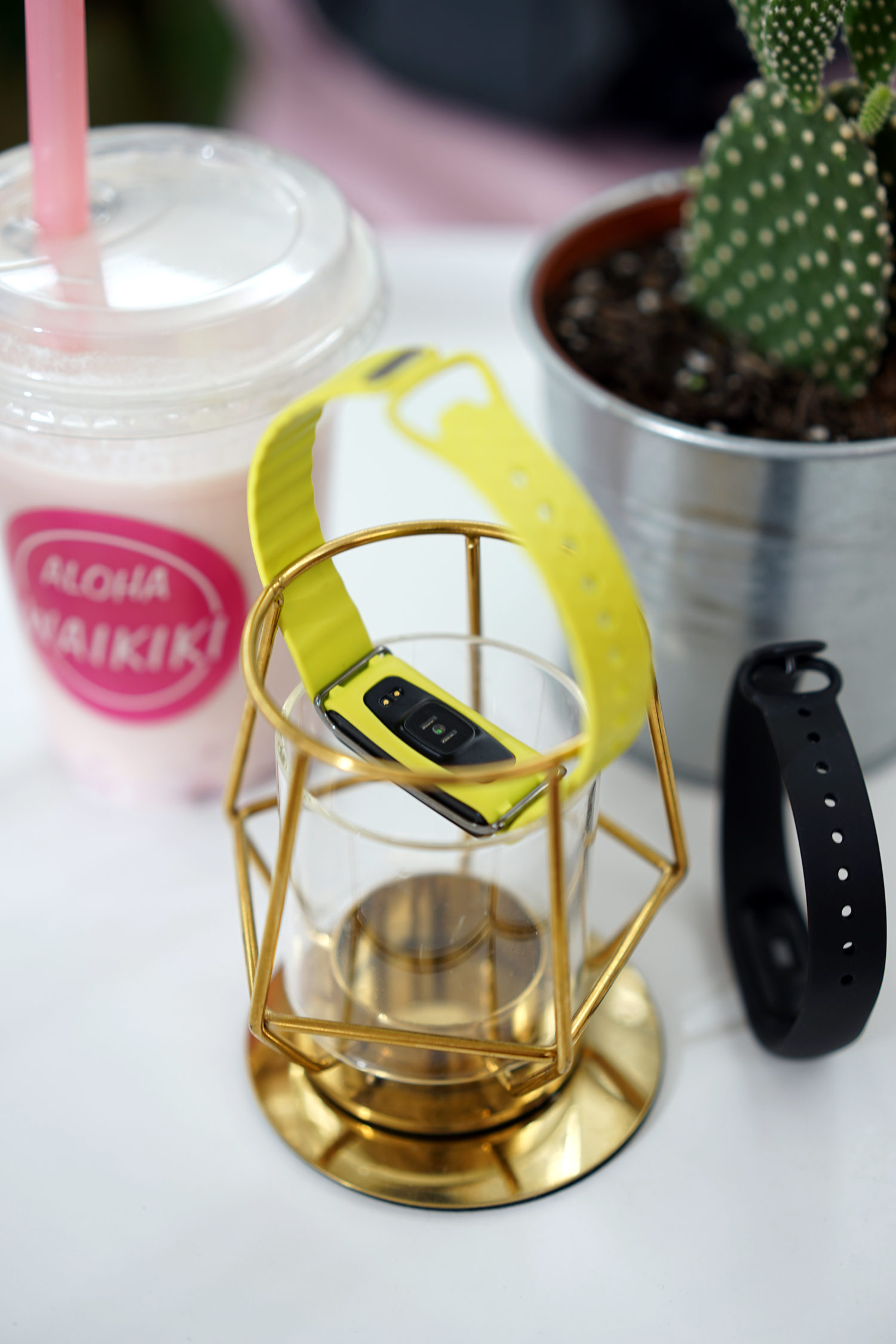 小米手环2和光荣手环3哪个好,光荣畅玩a2手环跟小米3手环哪个好